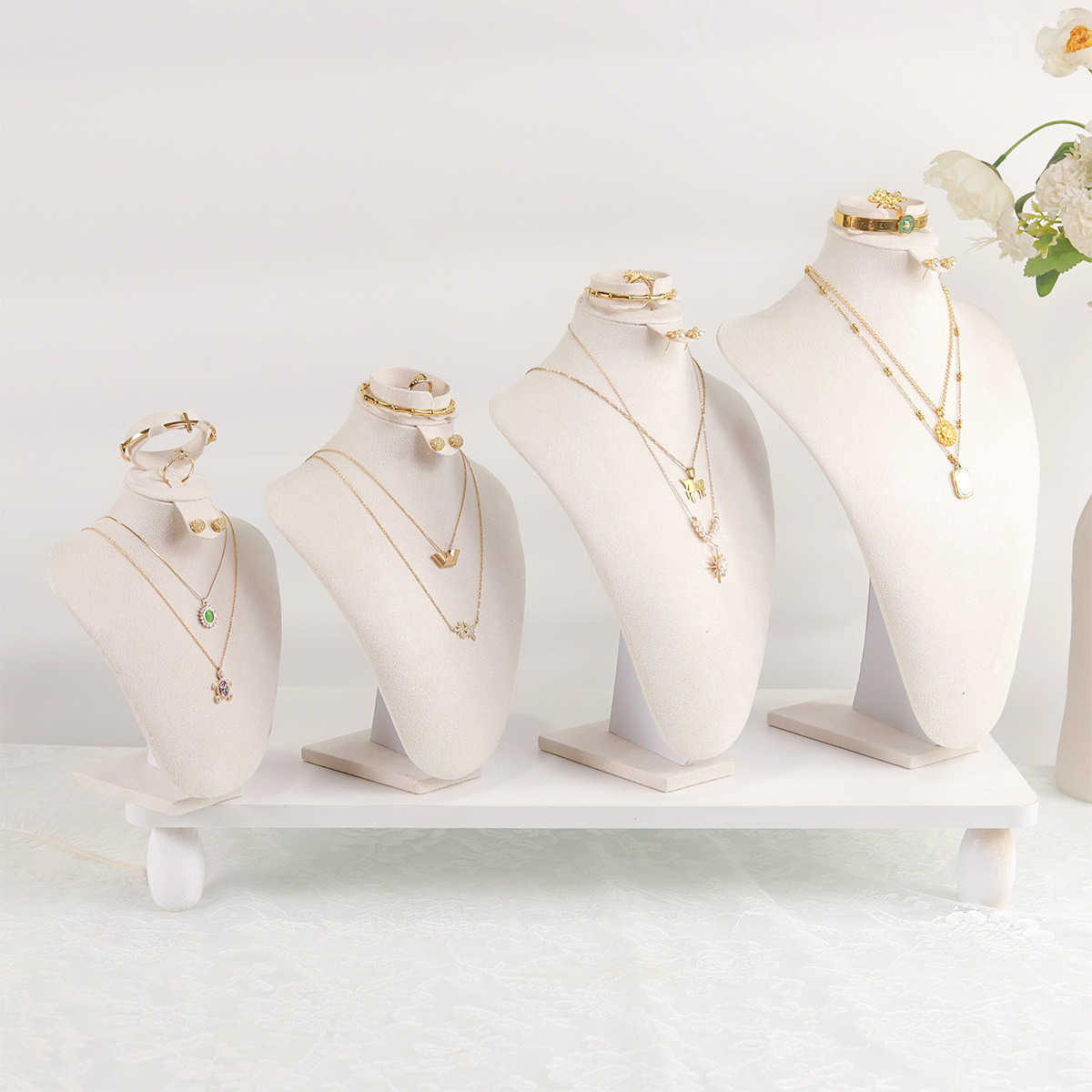 Body Velvet Jewelry Display Bu - огляд і ціна Body Jewelry Display Case